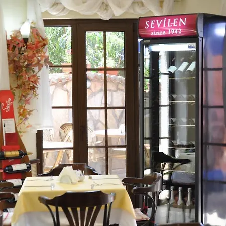 Gokova ホテル アクヤカ