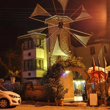 Gokova מלון 2*